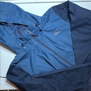 The North Face Women’s Blue Rain Jacket